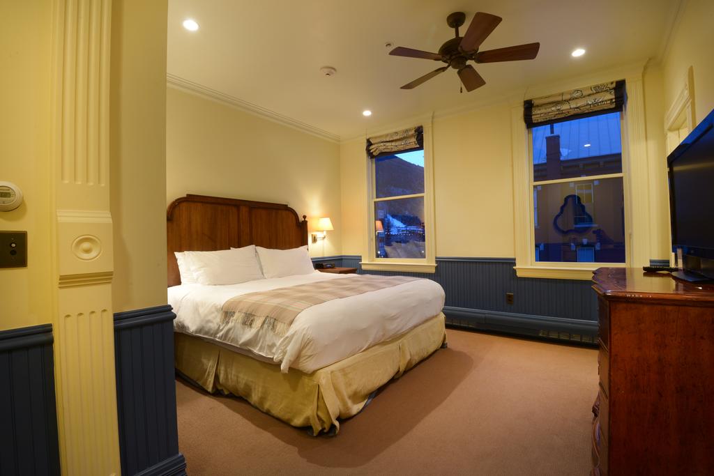 New Sheridan Hotel - thumb 2