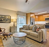 Newly Remodeled Apartment on Main Street in Saluda - Accommodation Los Angeles