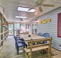 Ocean Pines Family Home with Deck - 8 Mi to Beach - Accommodation Los Angeles