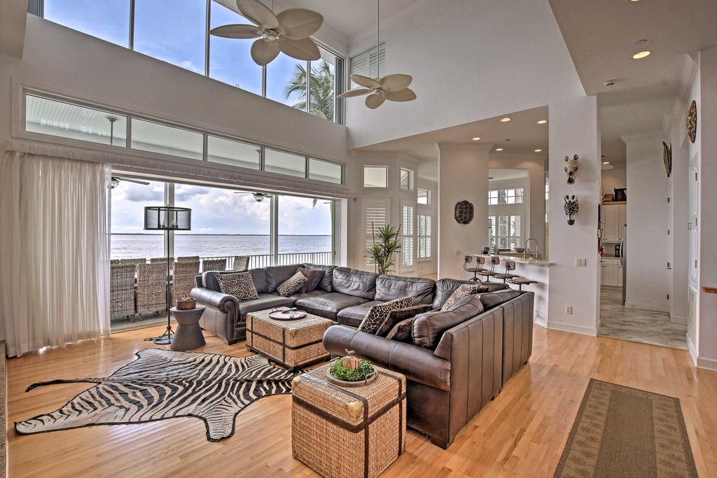 Oceanfront Saint James City Villa With Lap Pool - thumb 3