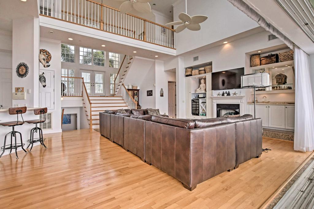 Oceanfront Saint James City Villa With Lap Pool - thumb 2