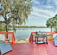 Ocklawaha House on Lake Fay with Pool Table and Hot Tub - Accommodation Los Angeles