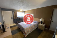 Cyril Ok Accommodation Los Angeles