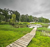 Pet-Friendly Retreat with Dock on Kentucky Lake - Accommodation Los Angeles