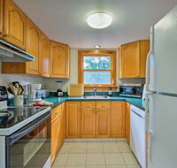 Picturesque Cottage with Sunroom on Ashmere Lake! - Accommodation Los Angeles