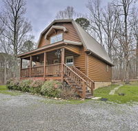 Picturesque Riverfront Cabin w/Gas Grill + Gazebo! - Accommodation Los Angeles