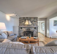 Plattsburgh Home with Deck on Lake Champlain - Accommodation Los Angeles