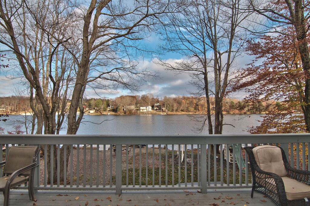 Poconos Luxury Lakefront Contemporary House - thumb 3