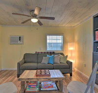 Port Bolivar 'Redfish Cottage' Near Beach  Ferry - Accommodation Los Angeles