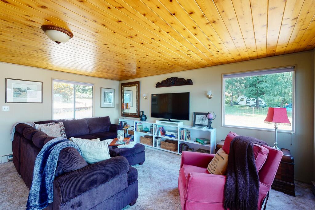 Port Ludlow Beach Cottage - thumb 2