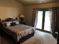 Booking Enoch Accommodation Los Angeles
