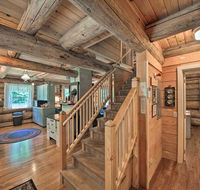 Private Riverfront Retreat, Ideal for Groups! - Accommodation Los Angeles