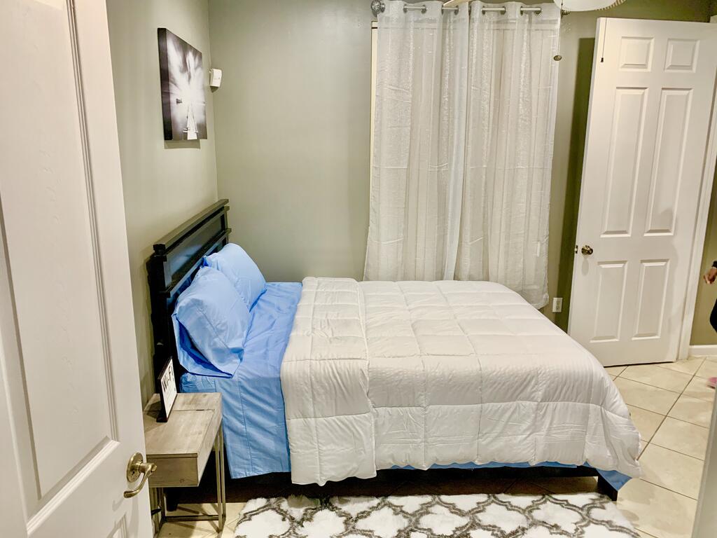 Private Room With Private Entry - thumb 2
