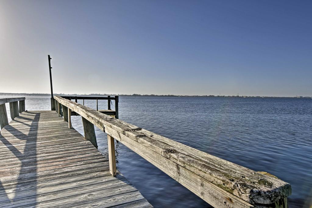 Punta Gorda Waterfront Home With Private Pool And Dock! - thumb 1