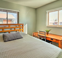Quaint Suburban Royal Oak Escape Less Than 3 Mi Downtown - Accommodation Los Angeles
