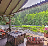 Quiet  Romantic Cabin Getaway on McKenzie River - Accommodation Los Angeles