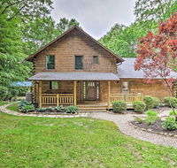 Quiet Cabin with Hot Tub & Trails about 15Mi to State Parks - Accommodation Los Angeles