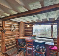 Quiet Log Cabin with Mtn Views - 17 Mi to Asheville - Accommodation Los Angeles