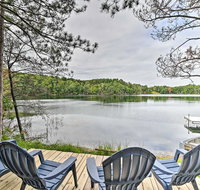 Quiet Retreat on Lake with Kayaks, Boats, Bikes! - Accommodation Los Angeles