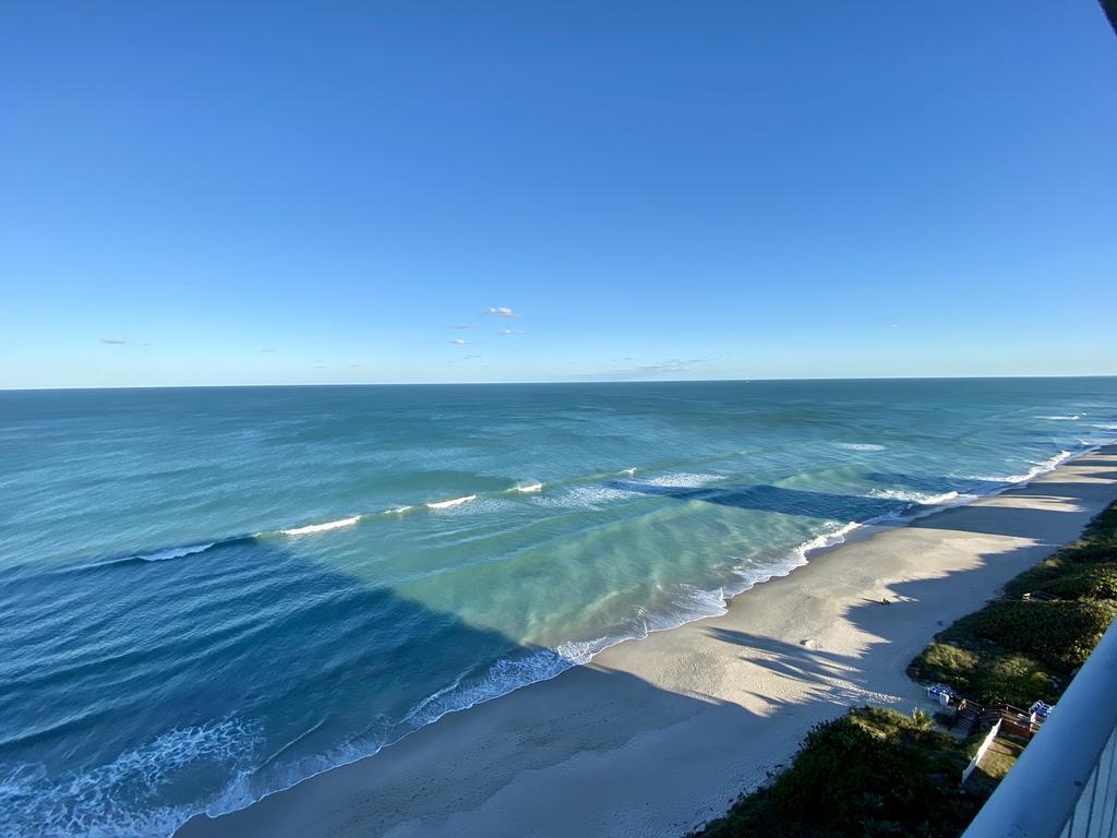 Radisson Suite Hotel Oceanfront - thumb 1