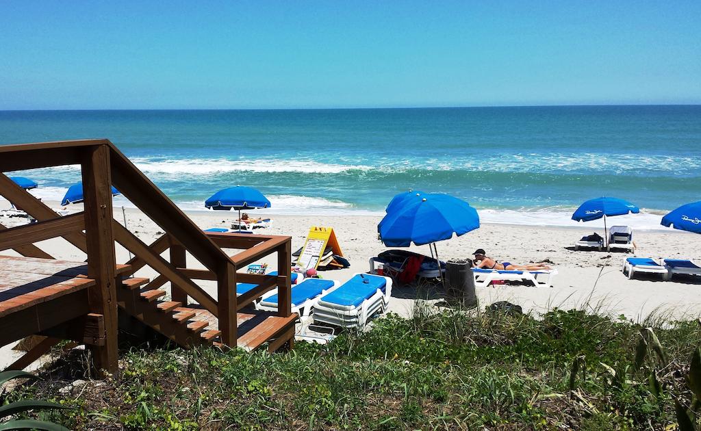 Radisson Suite Hotel Oceanfront - thumb 2
