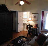 Rainbow Courts - Accommodation Los Angeles