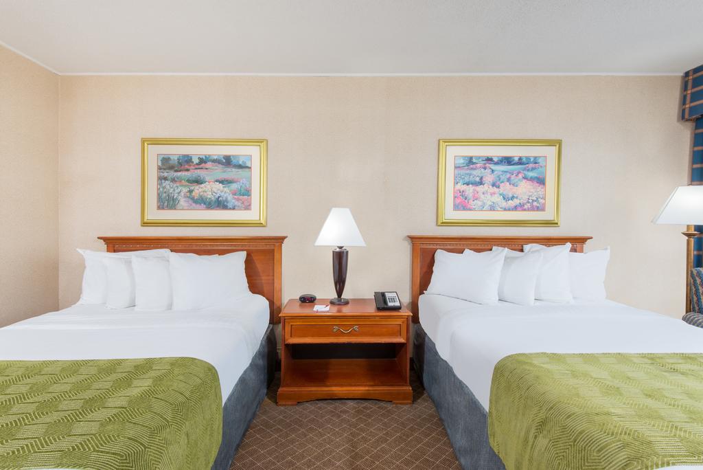Ramada By Wyndham Cumberland Downtown - thumb 3