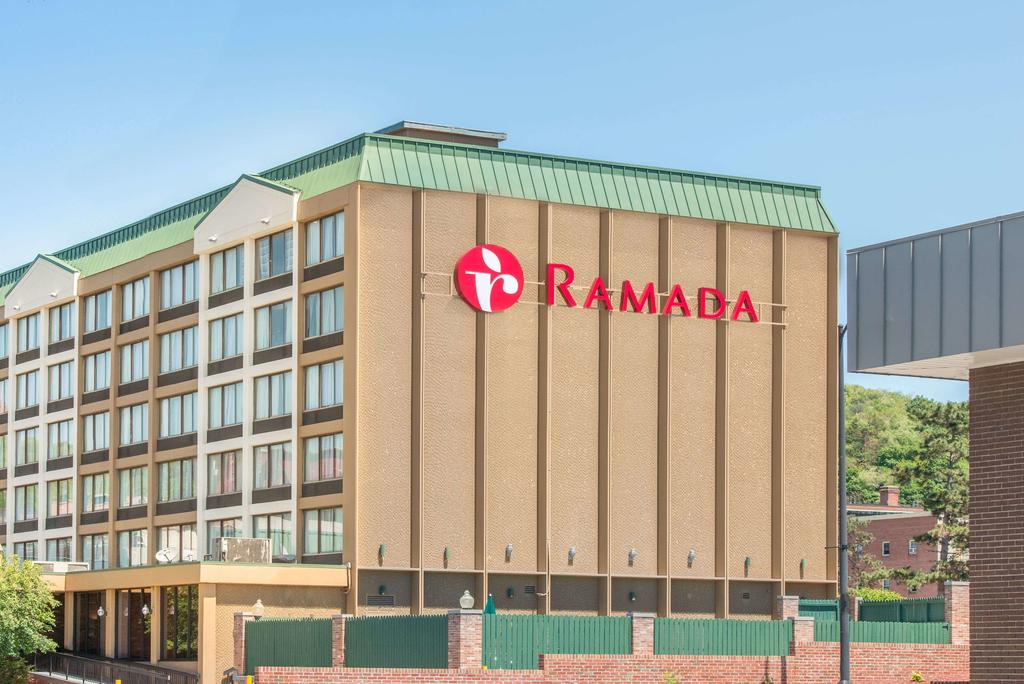 Ramada By Wyndham Cumberland Downtown - thumb 0