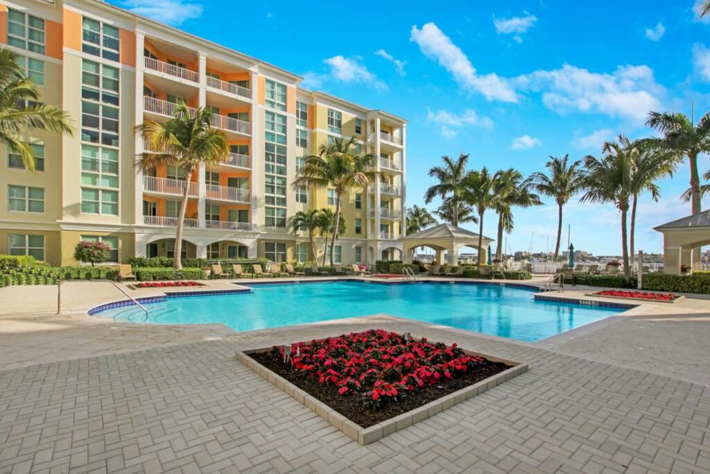 Resort Style Condo On The Intracoastal - thumb 2
