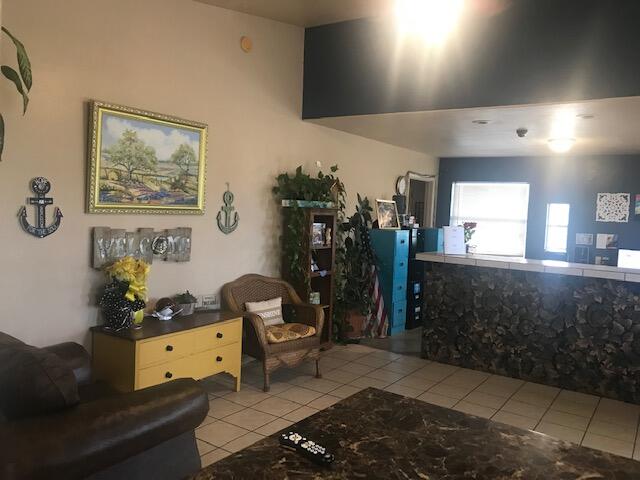 Riata Inn - Crystal City - thumb 1