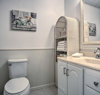 River Valley Oasis with Gorgeous Views and Yard - Accommodation Los Angeles