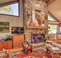 Riverfront Getaway with Treehouse, Kayaks and Deck! - Accommodation Los Angeles