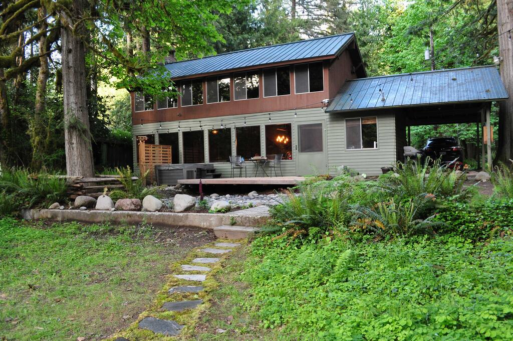 Riverside Retreat With Hot Tub - 13 Miles To Skibowl - thumb 0