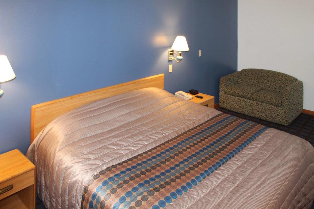 Rodeway Inn - thumb 3