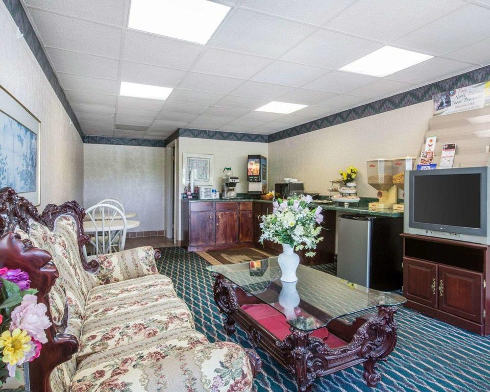 Rodeway Inn Gadsden 1-59 Exit 183 - thumb 2