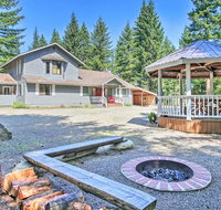 Ronald Country Chateau with Game Room-Steps to Beach - Accommodation Los Angeles