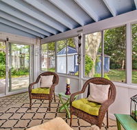 Royal Oak House with Sunroom - 17 Mi to Detroit - Accommodation Los Angeles