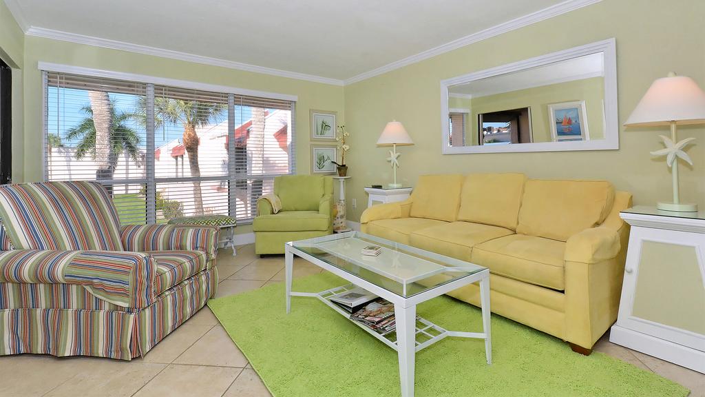 Runaway Bay Unit 234 - thumb 1