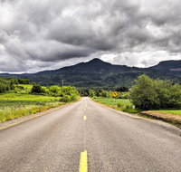 Rural Cottage 20 Min. to Eugene w/ Mt. Tom Views - Accommodation Los Angeles