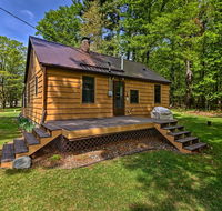 Rustic Cloquet Home with 3-Season Porch & Fire Pit - Accommodation Los Angeles