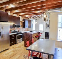 Rustic Home Built with Love Near City and Airport - Accommodation Los Angeles