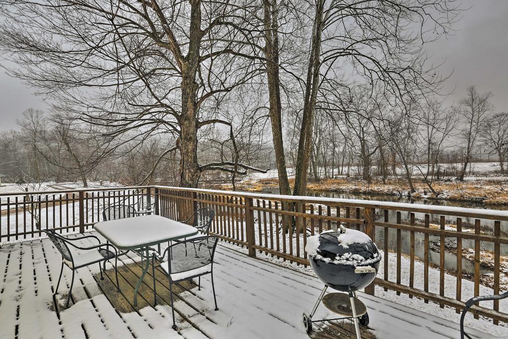 Rustic Ironton Home With Deck And Fireplace On A Creek! - thumb 1