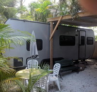 Rustic Location In Tropical Florida - Accommodation Los Angeles