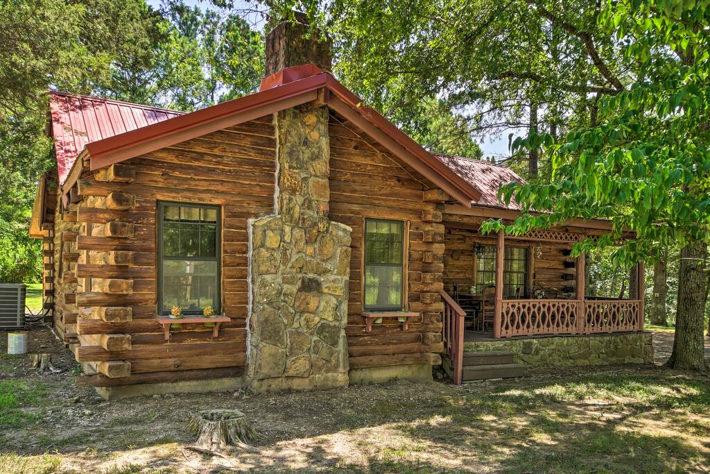 Rustic Log Cabin Less Than 1 Mile To Table Rock Lake! - thumb 1