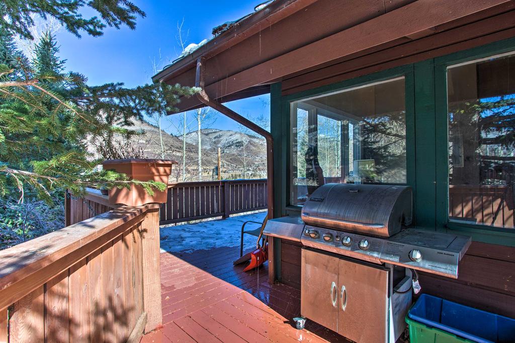 Rustic Mtn Getaway With Deck, 3Mi To Vail Resort - thumb 3