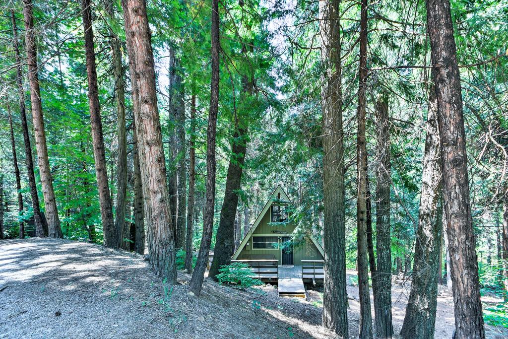 Rustic Pollock Pines Cabin With Large Deck Near Lake! - thumb 1