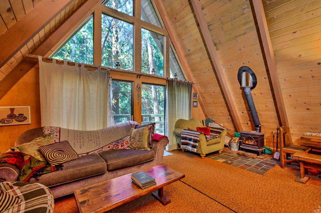 Rustic Pollock Pines Cabin With Large Deck Near Lake! - thumb 2