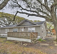 Salter Path Home-Short Walk to Indian Shores and Bay - Accommodation Los Angeles