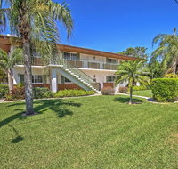 Singer Island Condo - Walk to Beach and Marina - Accommodation Los Angeles