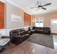 Six Bedroom Luxury Mansion - Easy Parking - Accommodation Los Angeles